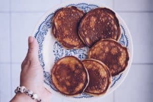 Pancakes cétogènes au sésame