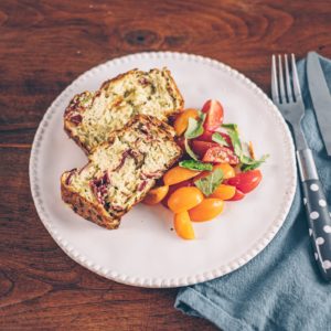 Quiche céto courgettes et viande des grisons